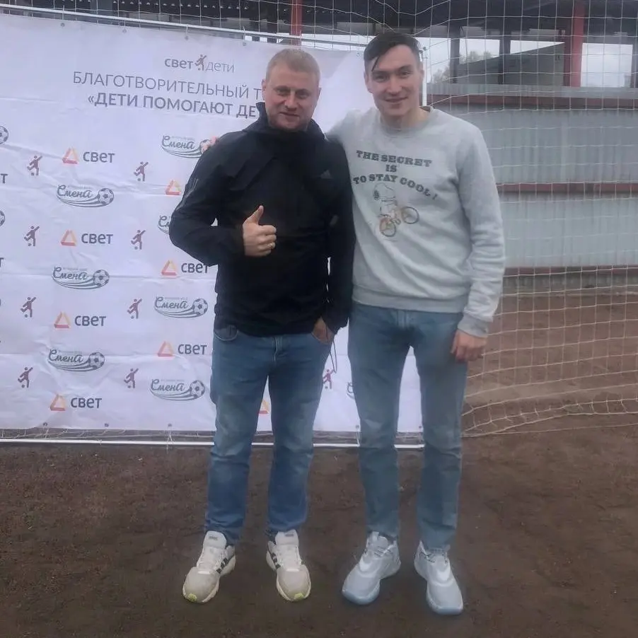 никита богданов