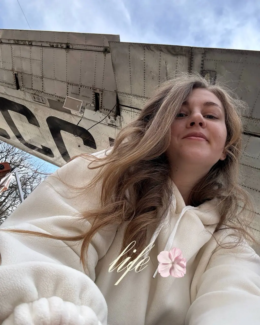 Прогулка одним весенним днём 🌸
Как ваши дела? Я готовлюсь к Пасхе, собираюсь печь куличи сама. Закупаю продукты и всё для создания декора 🪽✨
Обязательно покажу вам, что у меня получится! | Сетка — социальная сеть от hh.ru