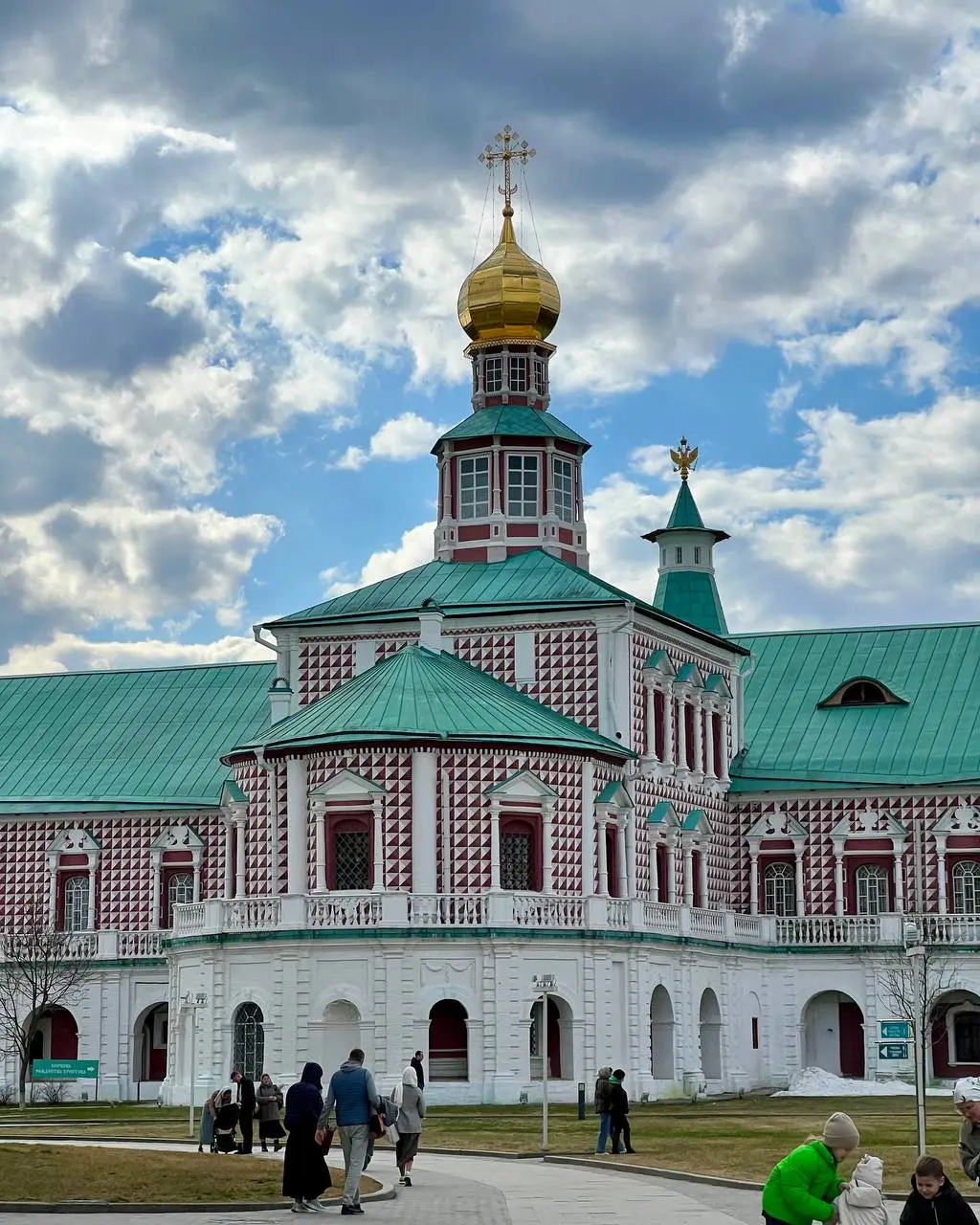 Сегодня было активно
Говорят, завтра погода испортится… ну и пусть! | Сетка — социальная сеть от hh.ru