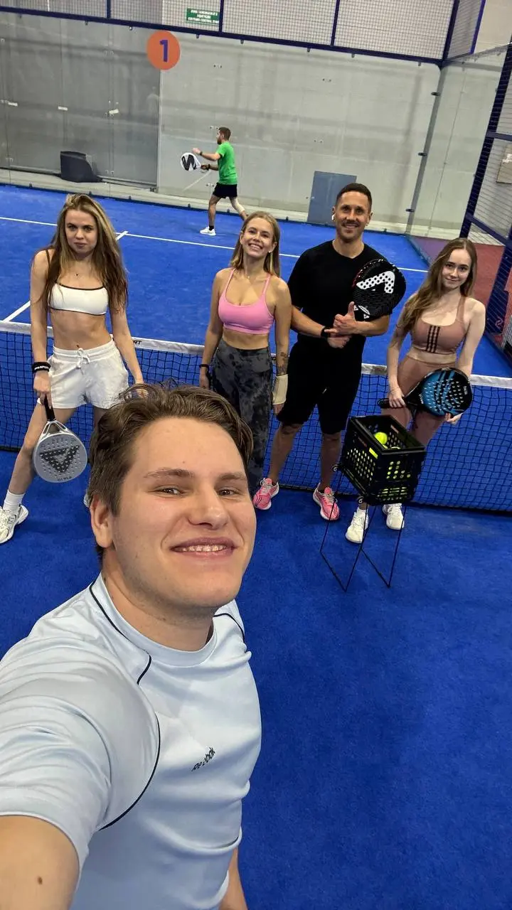 С днём рождения, Егор! Человек, без которого не было бы Friends Community!!!
@xaleg — гений всех гениев, лучший из лучших! Благодаря тебе наше комьюнити процветает и выходит на новые горизонты! Ты — ч... | Сетка — социальная сеть от hh.ru