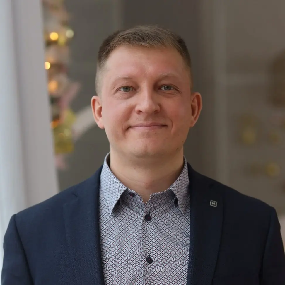 Илья Навдаев