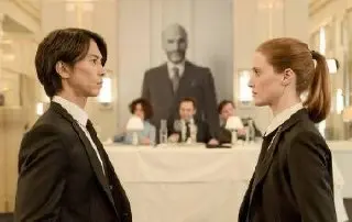Капли Бога (Les Gouttes de Dieu, 2023-2026)
Странно, что я не писала об этом сериале раньше, потому что это кино попадает сразу в несколько моих зон интереса | Сетка — социальная сеть от hh.ru