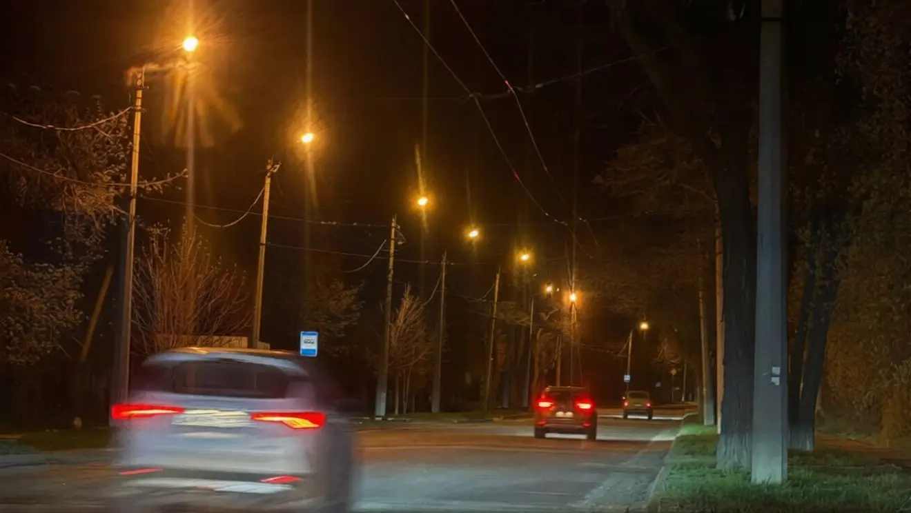 На Куйбышева от Александра Матросова до ЖД электричество есть
У вас дали свет? | Сетка — социальная сеть от hh.ru