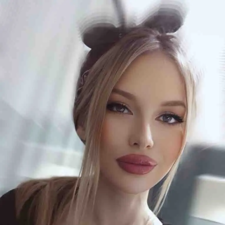 Кристина Леонтьева