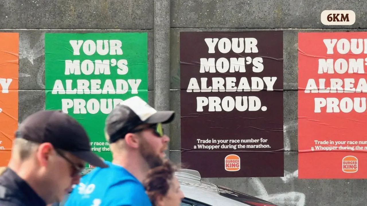 Ждала, когда кто-то это сделает: Burger King развесил на марафоне в Бельгии билборды, которые разрешали бегунам сдаться👸
По маршруту марафона появились фразы «Финишировать не обязательно», «Мама тобой... | Сетка — социальная сеть от hh.ru