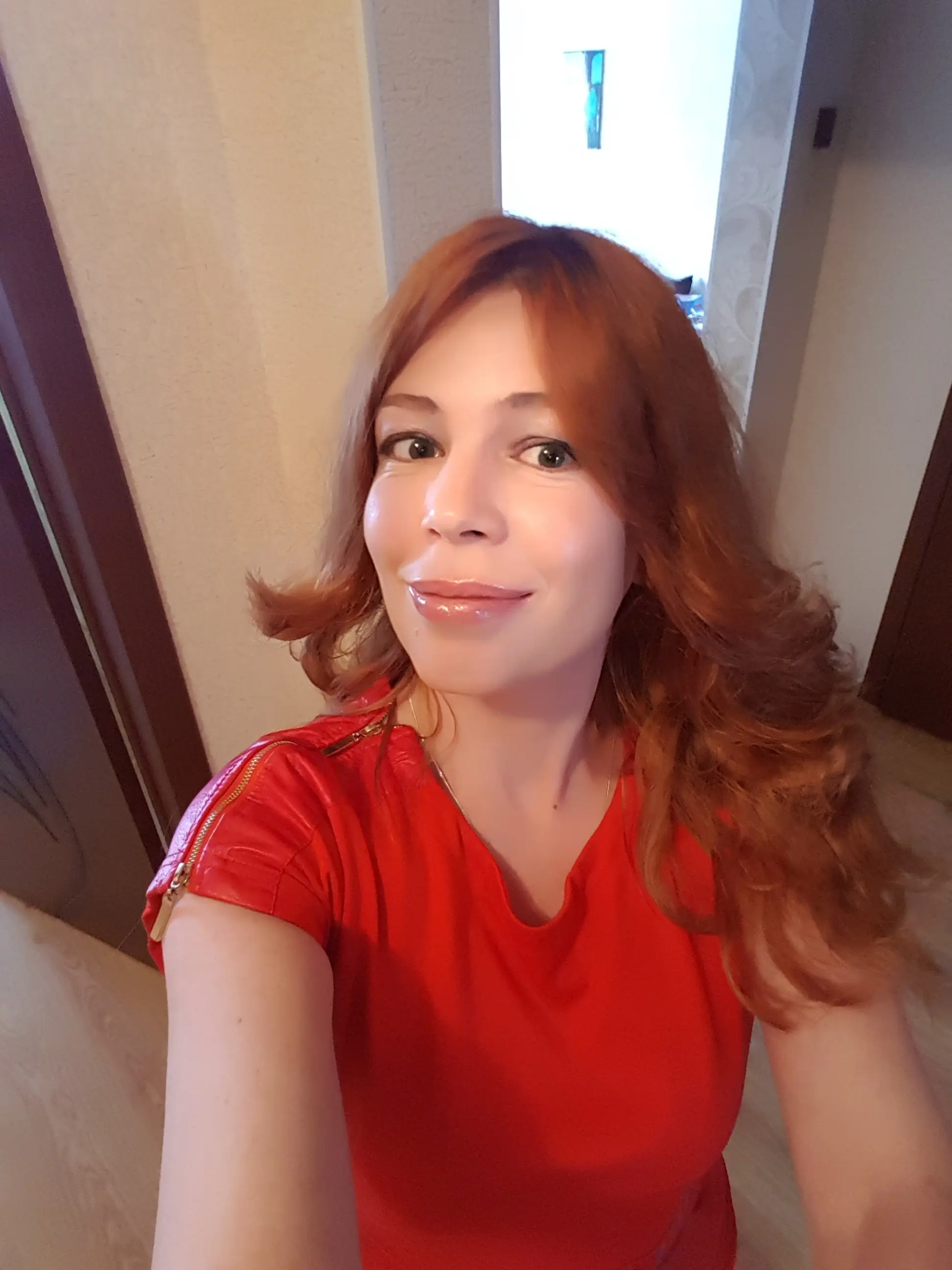 Елена Отмахова