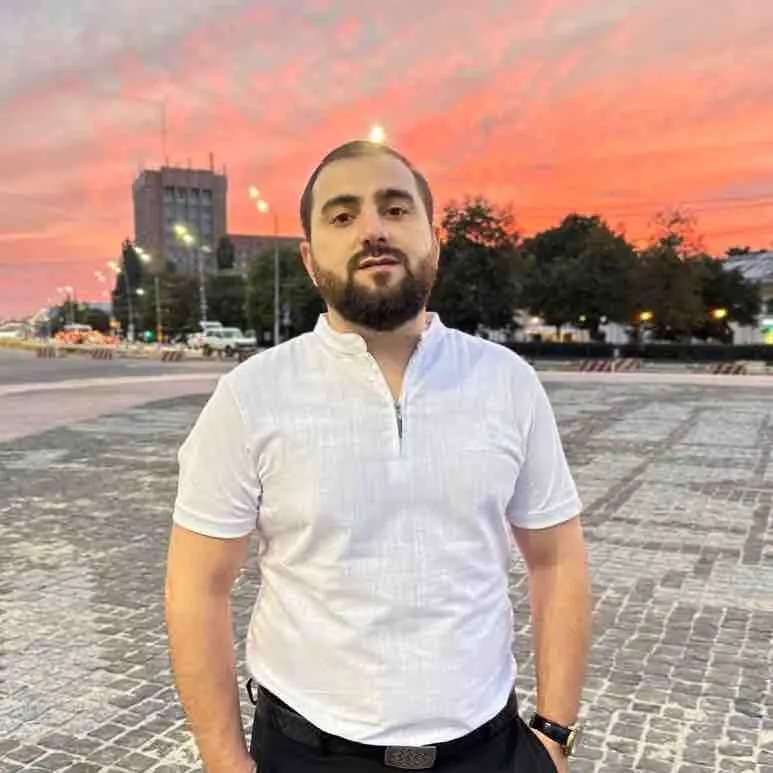 Арсен Дадаян