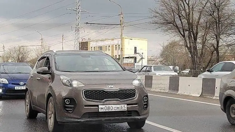 В Таганроге полиция ищет мужчину, застрелившего своих родителей. Объявлен план «Перехват».
По данным регионального МВД, 32-летний Варшам Давтян совершил убийство двойное убийство из ружья "Сайга" | Сетка — социальная сеть от hh.ru