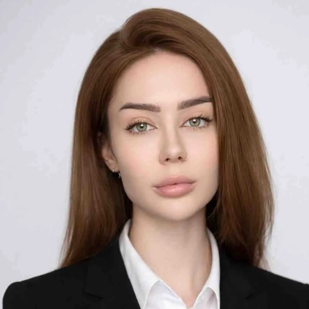 Анна Солнцева