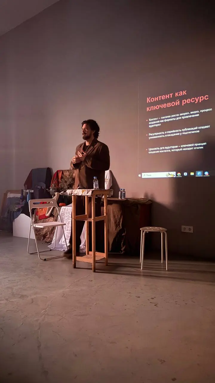 Хочу немного поделиться с вами личной историей знакомства с Вовой Цыган🤍
Я очень часто замечаю: всё, что я сейчас делаю — неслучайно | Сетка — социальная сеть от hh.ru