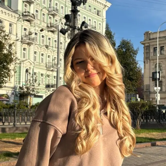Алёна Наумова