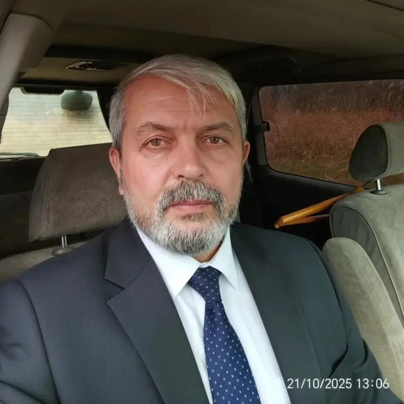 Владимир Коломойцев
