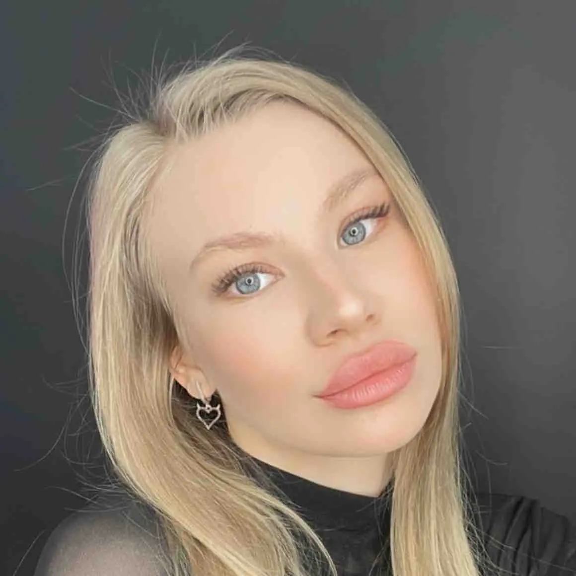 Полина Максимовцева