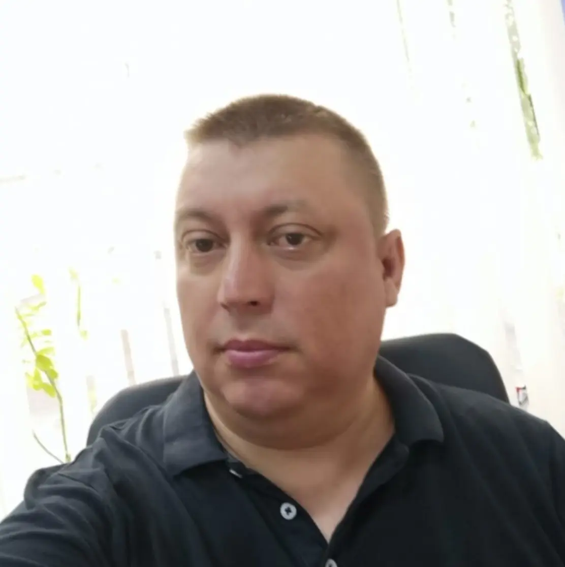 Андрей Котов