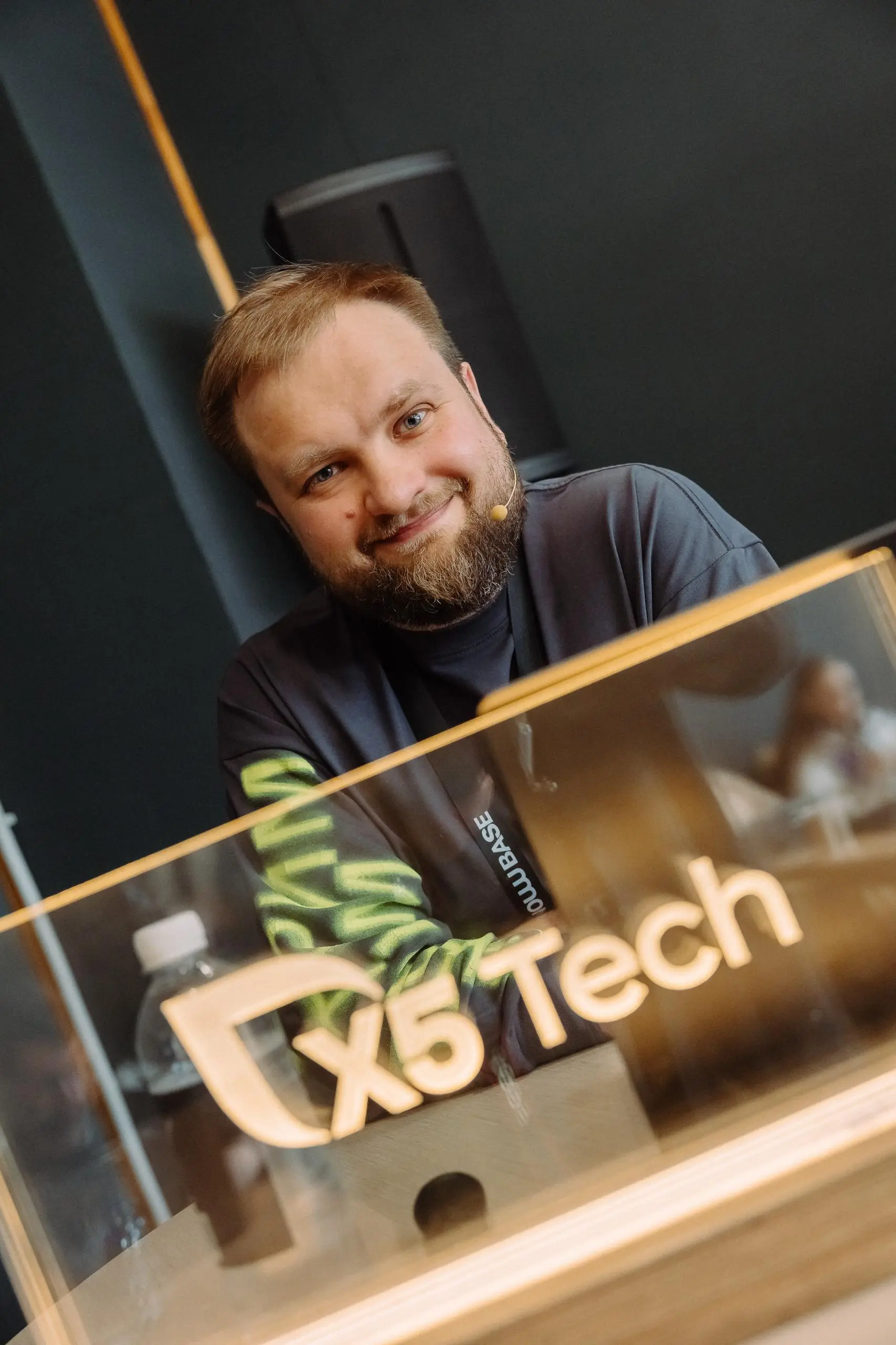 Съездили на Snow BASE — делимся, каким стал AI-кэмп в горах для X5 Tech
🦠 Воркшоп по ИИ-решениям
Вместе с участниками разбирали, как измерять эффект от внедрения ИИ — на примерах shop assistant, суфлё... | Сетка — социальная сеть от hh.ru