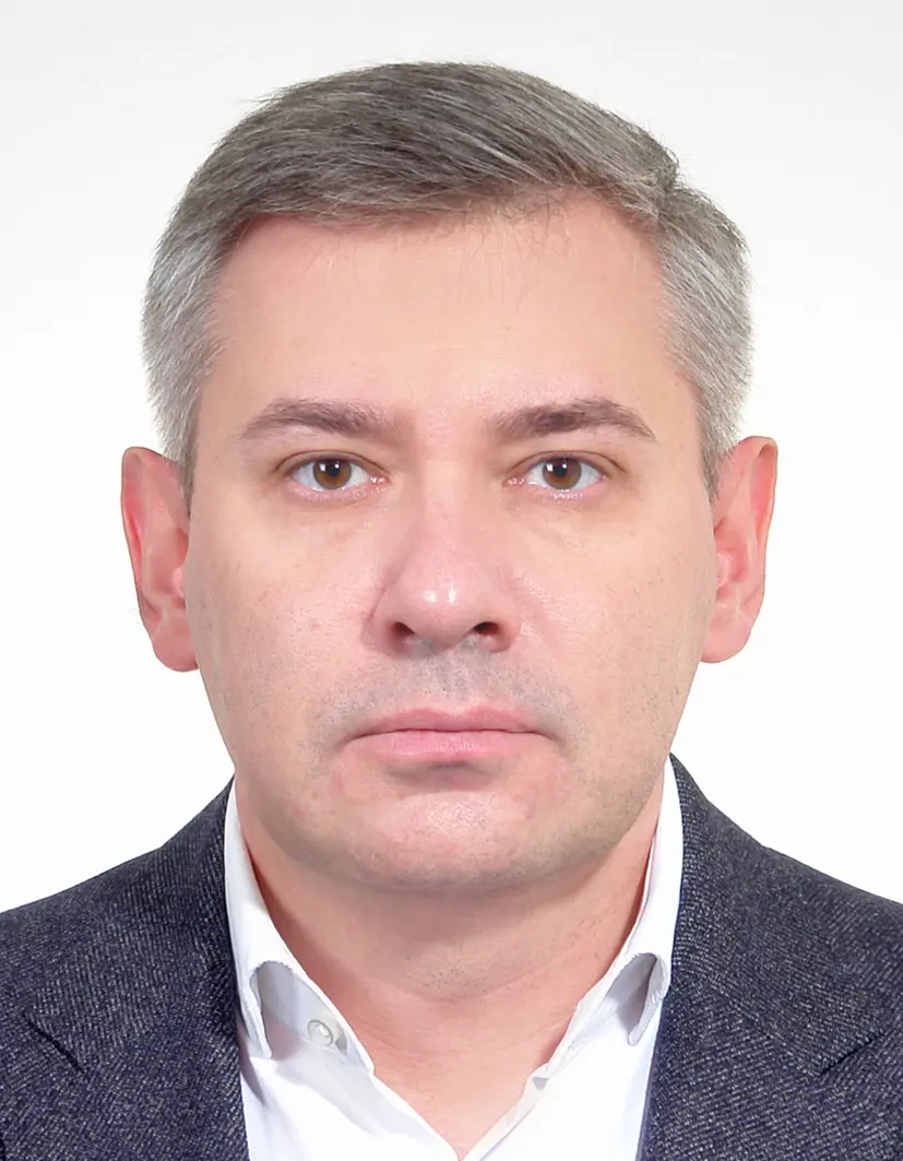 Олег Михайлов