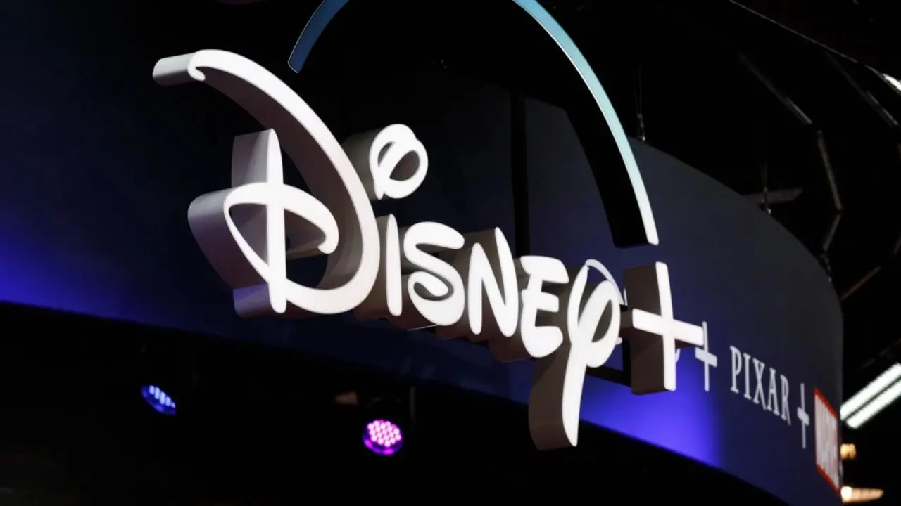 Disney планирует сократить около 1 000 сотрудников в ближайшие месяцы. Это первые увольнения после назначения нового CEO Джоша Д’Амаро, пишет Variety | Сетка — социальная сеть от hh.ru