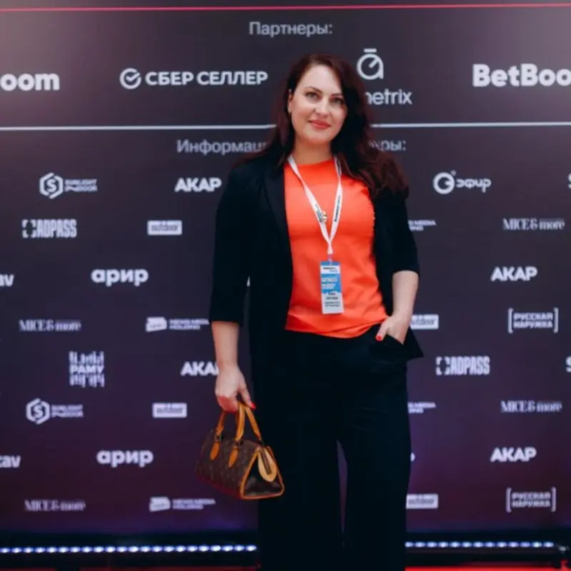 Елена Шестакова | Сетка — социальная сеть от hh.ru