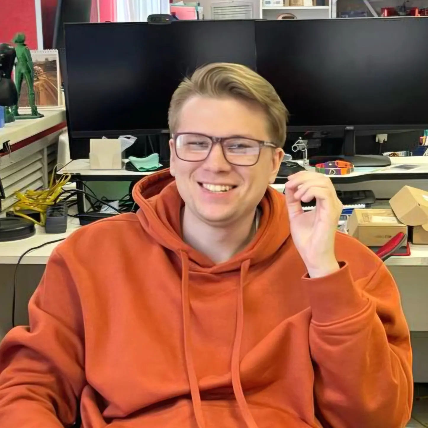 Арсений Цуцков