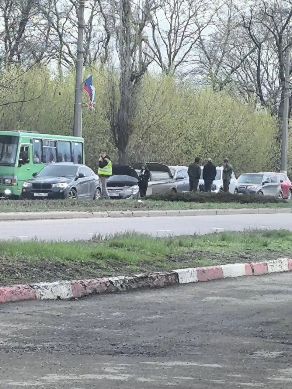 ДТП с участием четырёх автомобилей на Макшоссе | Сетка — социальная сеть от hh.ru