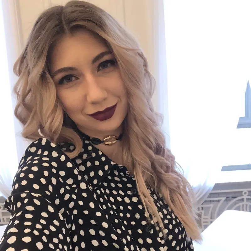 Яна Чернова | Сетка — социальная сеть от hh.ru