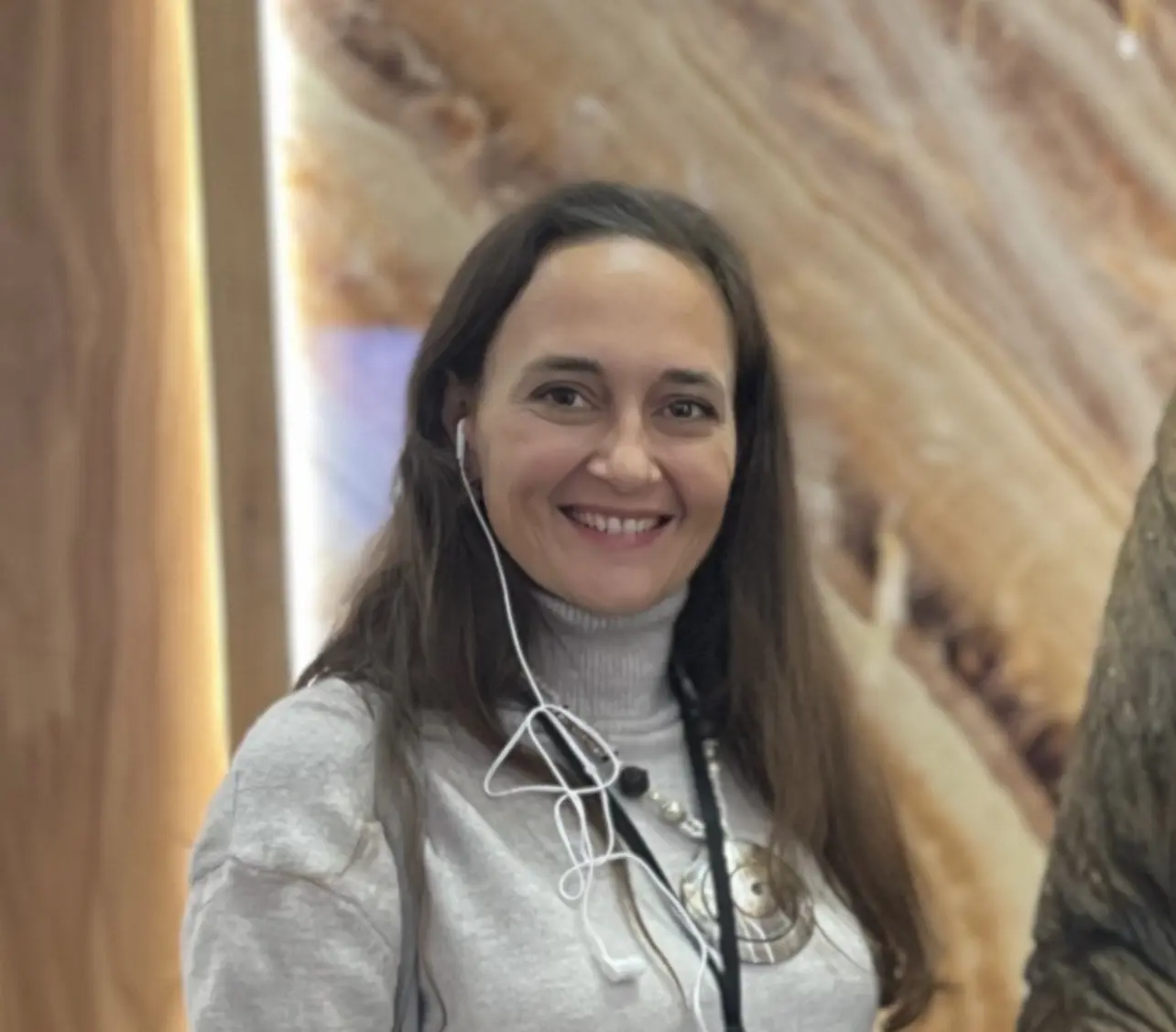Елена Леонова
