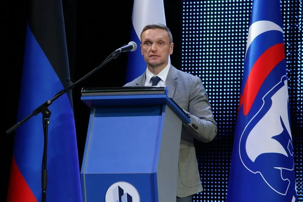 Развиваем проект «Управдом ДНР» и расширяем охват жителей.
На данный момент уже определены порядка пяти тысяч старших по домам среди жильцов многоквартирных домов | Сетка — социальная сеть от hh.ru