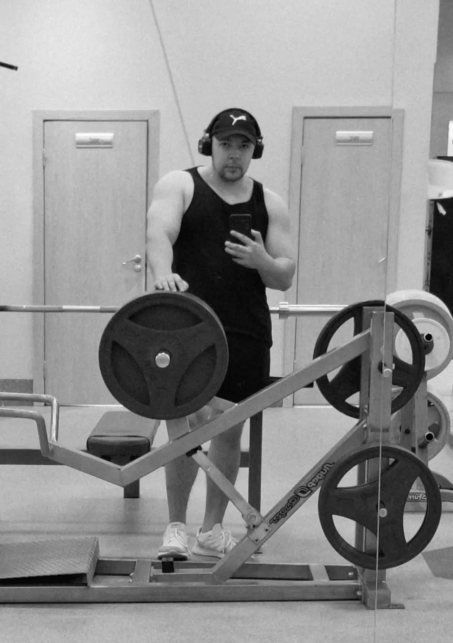 На этой неделе только и разговоров, что о спорте…
Запустили большой внутренний проект, направленный на прокачку здорового образа жизни сотрудников | Сетка — социальная сеть от hh.ru