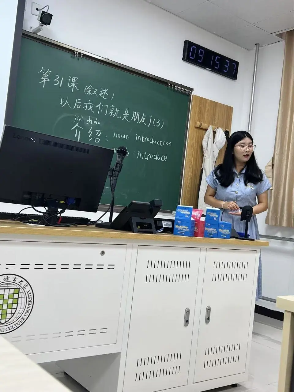 Часто задаваемые вопросы о стажировке в университете Китая 🇨🇳
После встречи мы собрали самые частые вопросы и отвечаем на них здесь 👇
1 | Сетка — социальная сеть от hh.ru