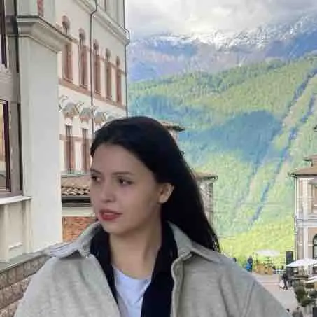 Элина Чальянц