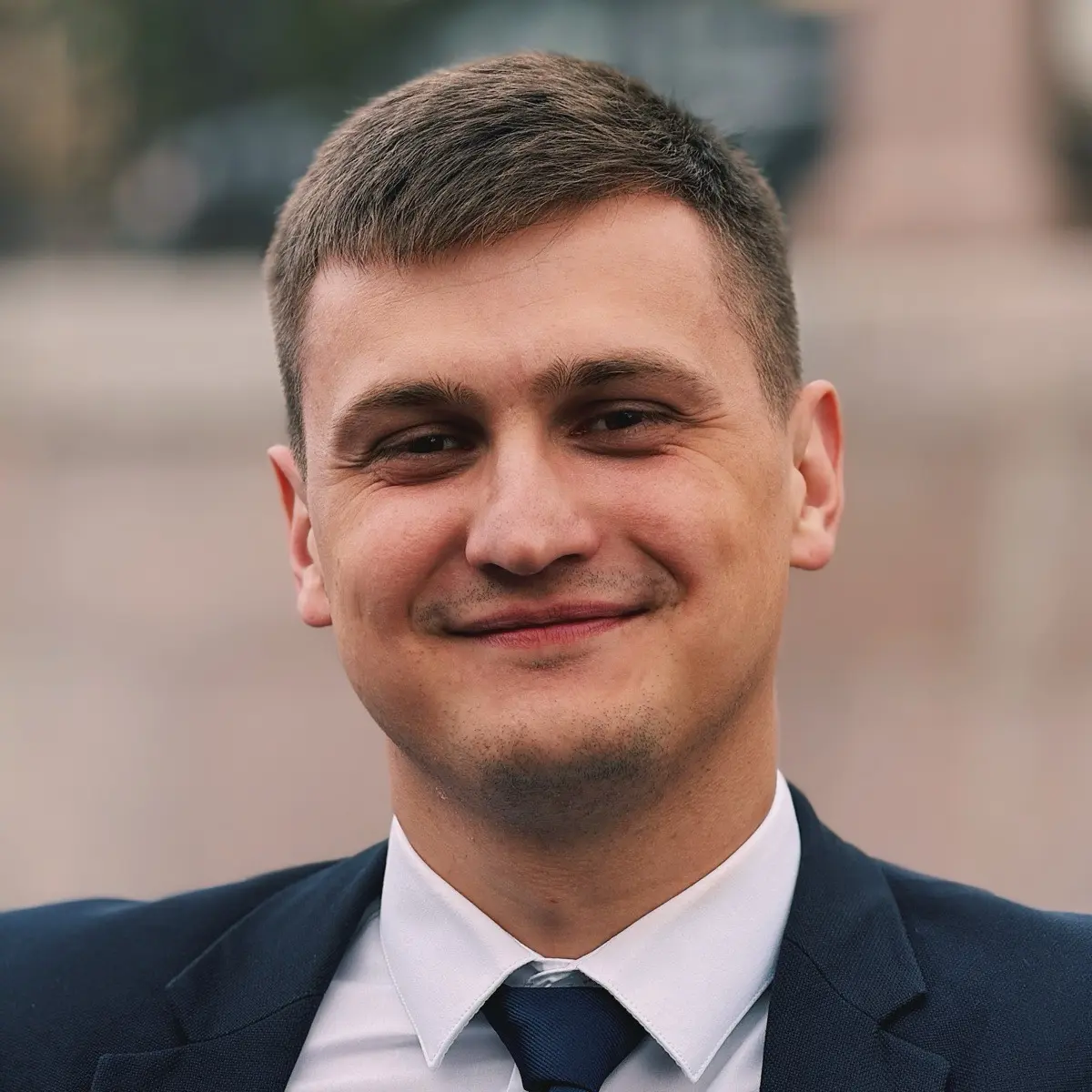 Александр Лавров