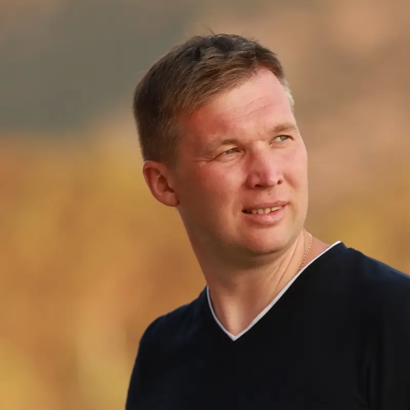 Денис Павлов