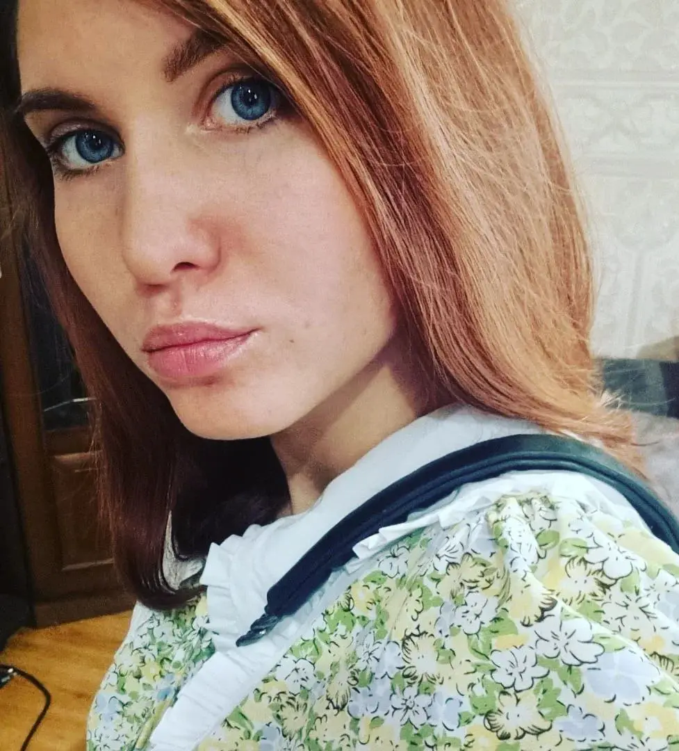 ДЕНЬ 17/365. Меня закидают помидорами
🫳🍅
Я не выходила в блог 3 дня. Сейчас объясню почему.
Мой путь - это не про бездушного робота.🤖Это про живого человека | Сетка — социальная сеть от hh.ru