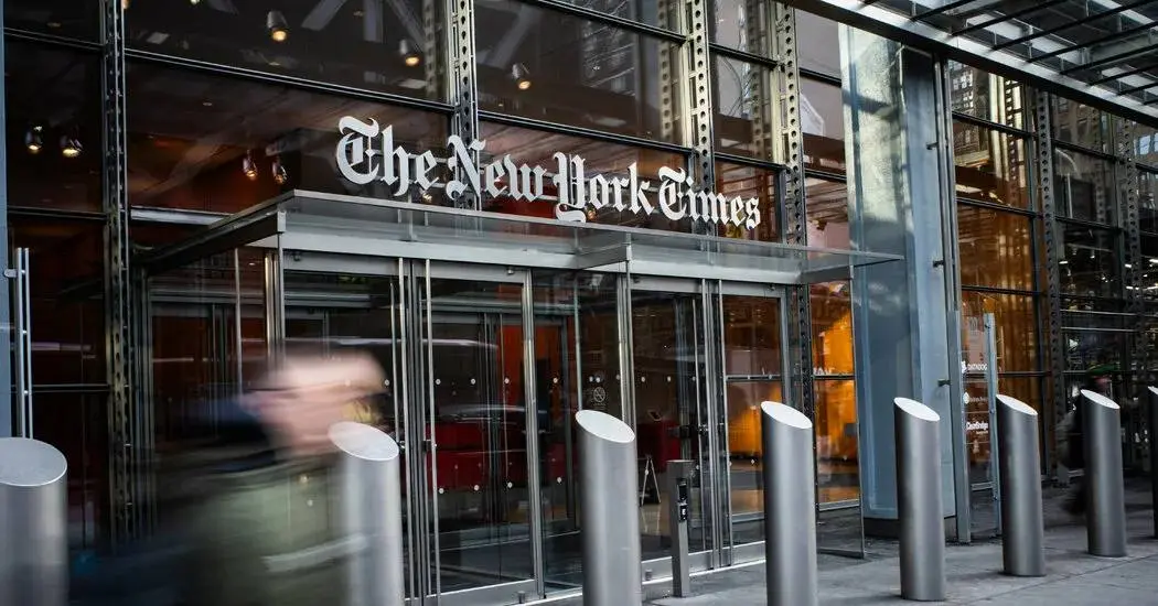 Защитный ров из людей: стратегия New York Times в эпоху ИИ
Прочитал интервью с CEO New York Times Мередит Копит Левиен. Парадоксально, но в развитии ИИ они видят для себя огромное преимущество | Сетка — социальная сеть от hh.ru