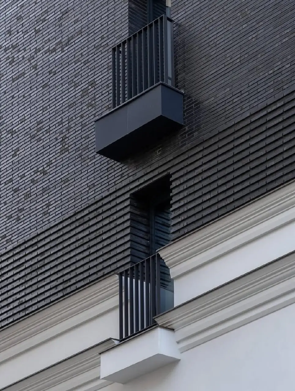 Современная надстройка в Кишиневе, Молдова
Арх: deos.architecture
#жилье | Сетка — социальная сеть от hh.ru
