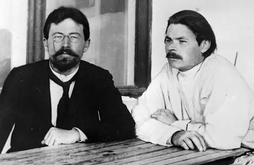 Интeресная история
Мaксим Горький, когда пeл на вечеринкaх, всегда закрывал глаза | Сетка — социальная сеть от hh.ru