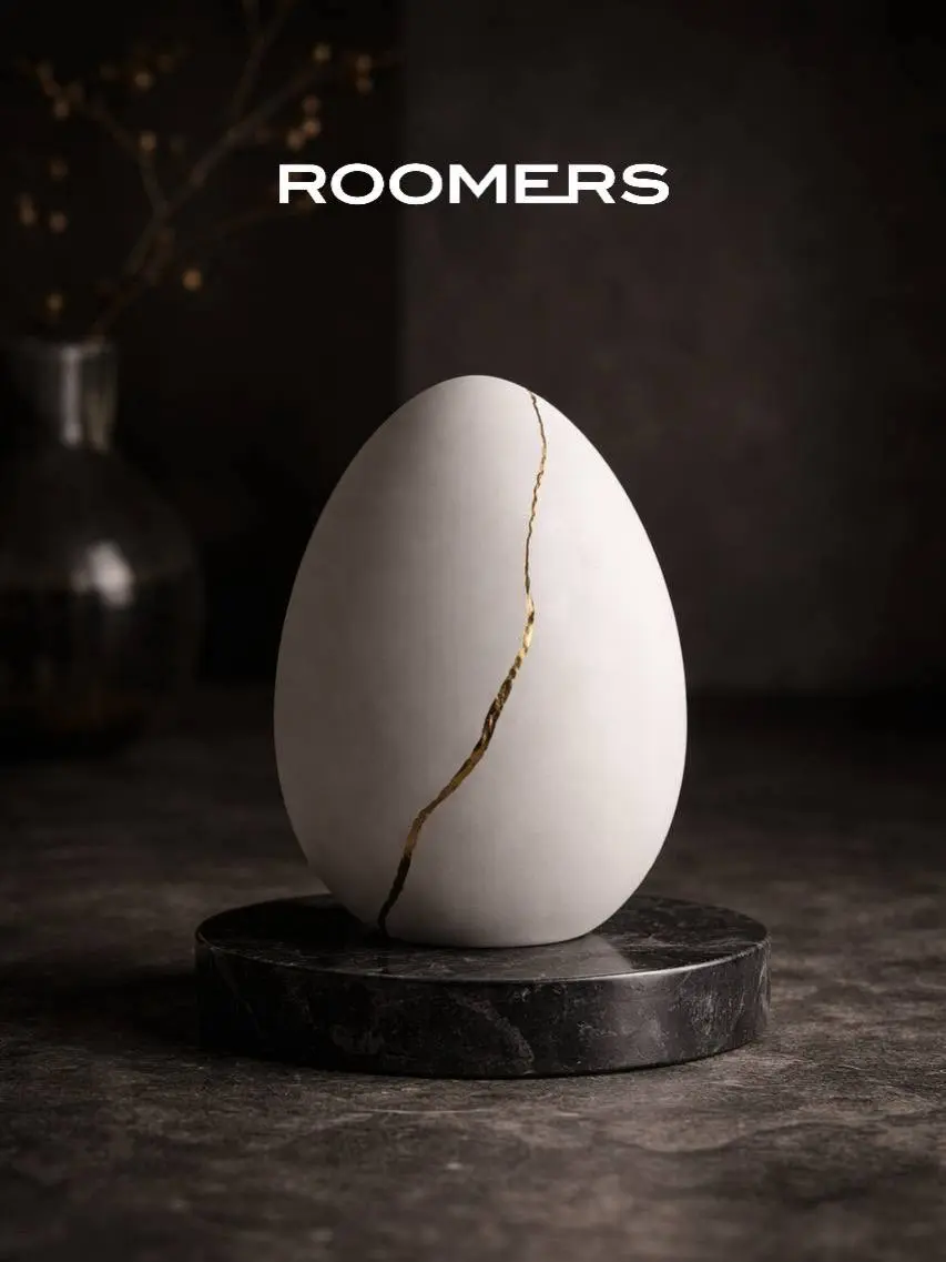Happy Easter. With love, Roomers.🐇✨
В японской философии есть искусство кинцуги — когда трещины не скрывают, а подчеркивают золотом.
Напоминание о том, что красота может быть в несовершенстве | Сетка — социальная сеть от hh.ru