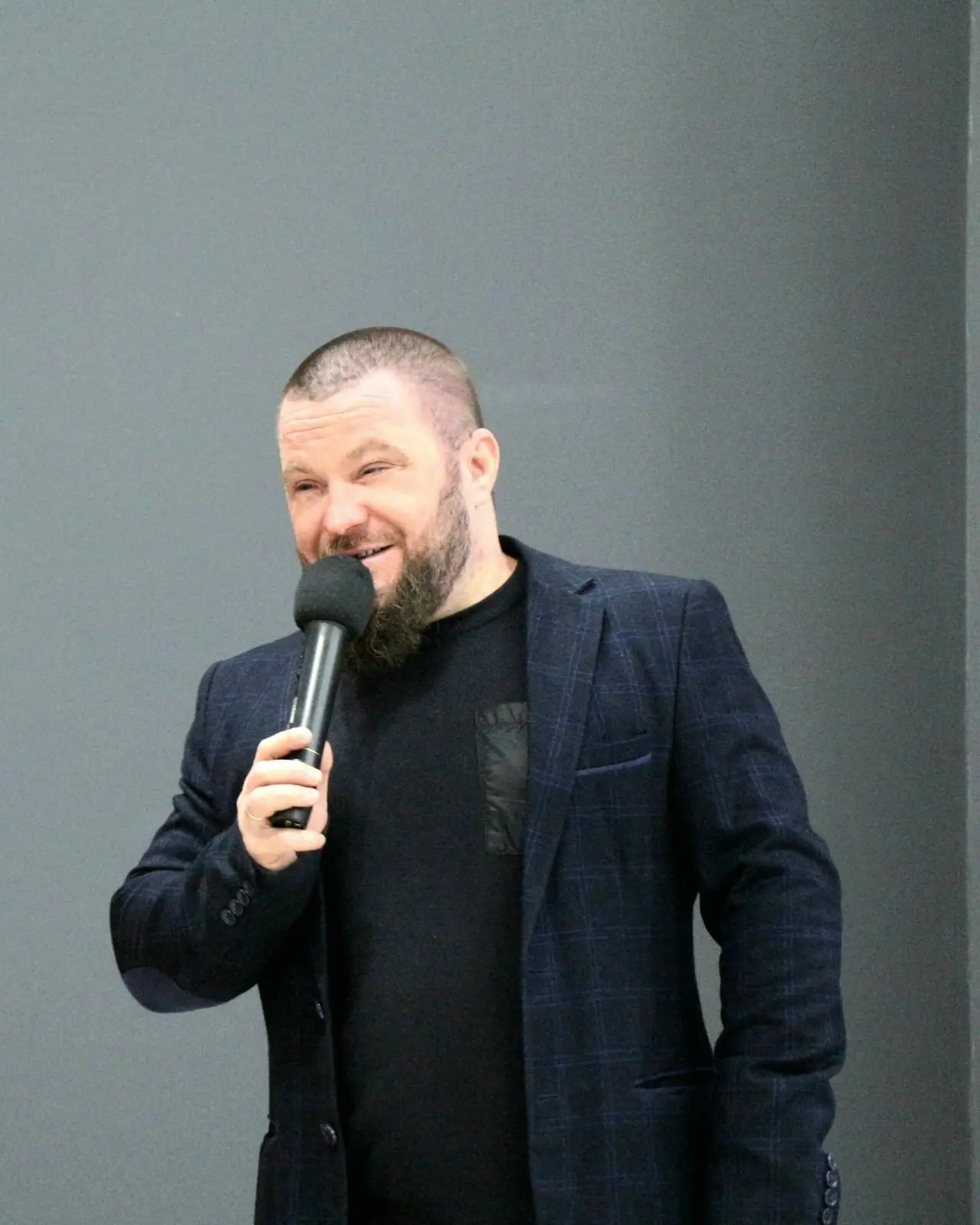 Антон Шаповалов