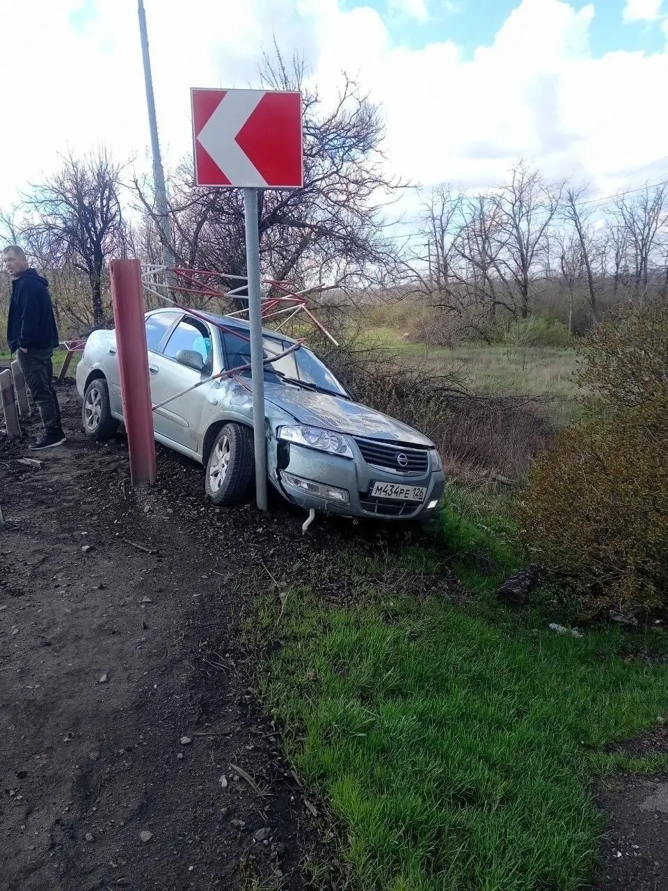 ДТП сегодня утром на переезде в районе пожарки в Снежном | Сетка — социальная сеть от hh.ru