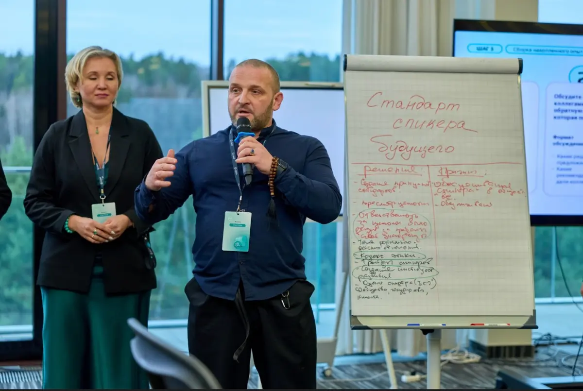 Глоток свободы, которого достаточно
Каждый день я слышу одно и то же.
От людей, работающих в системе: «Хочу освободиться», «Хочу самореализоваться», «Хочу наконец делать своё».
Люди даже действуют | Сетка — социальная сеть от hh.ru