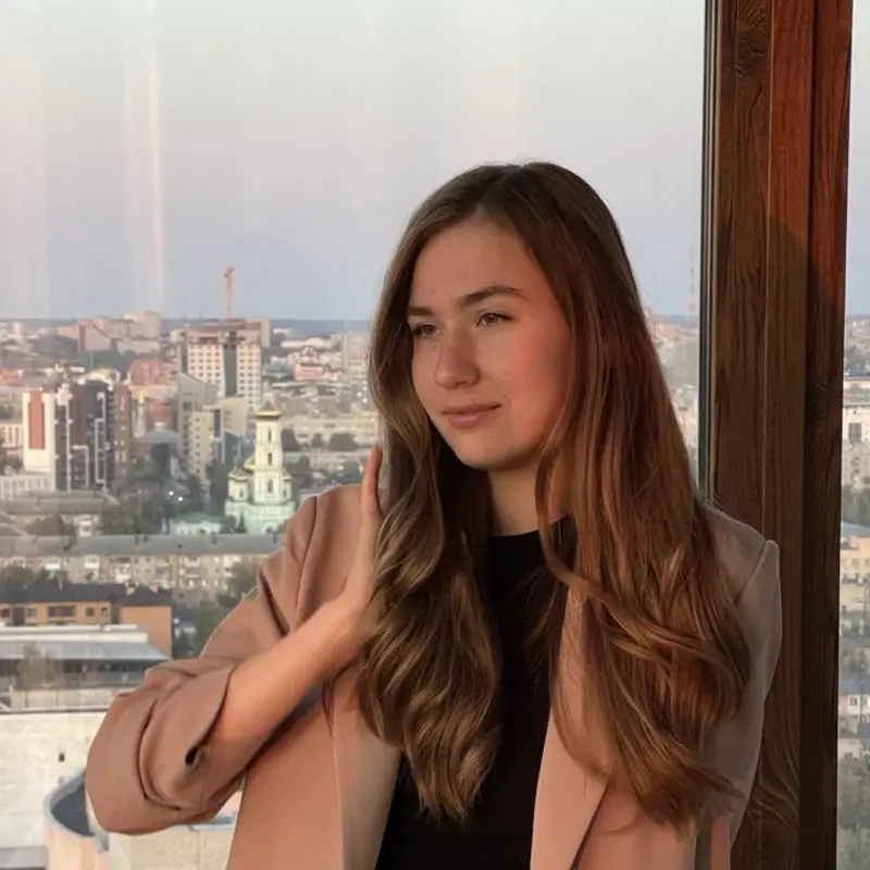 Полина Кривоногова | Сетка — социальная сеть от hh.ru