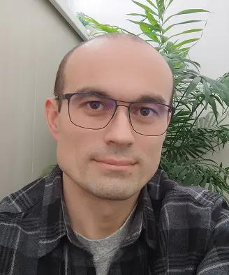 Максим Овчинников