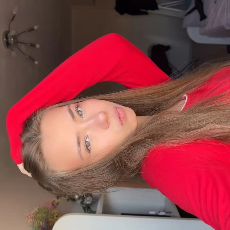 Арина Халеева