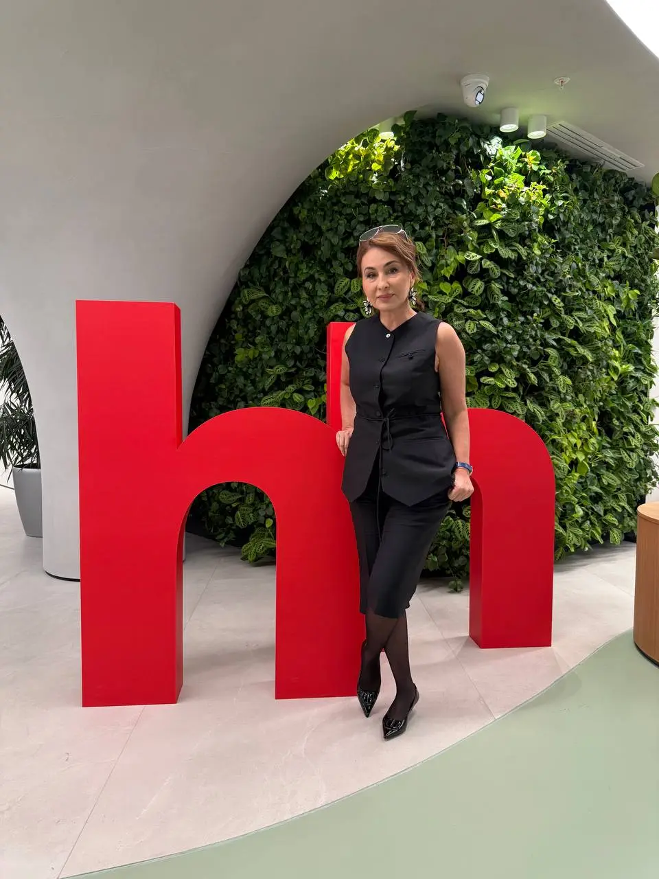 Открытие на заседании жюри HR Brand года - после рабочей сессии записывают мое интервью, разумный мальчик задаёт умные вопросы, как то умно реагирует, думаю, что-то не то, не из HR индустрии, подозрит... | Сетка — социальная сеть от hh.ru