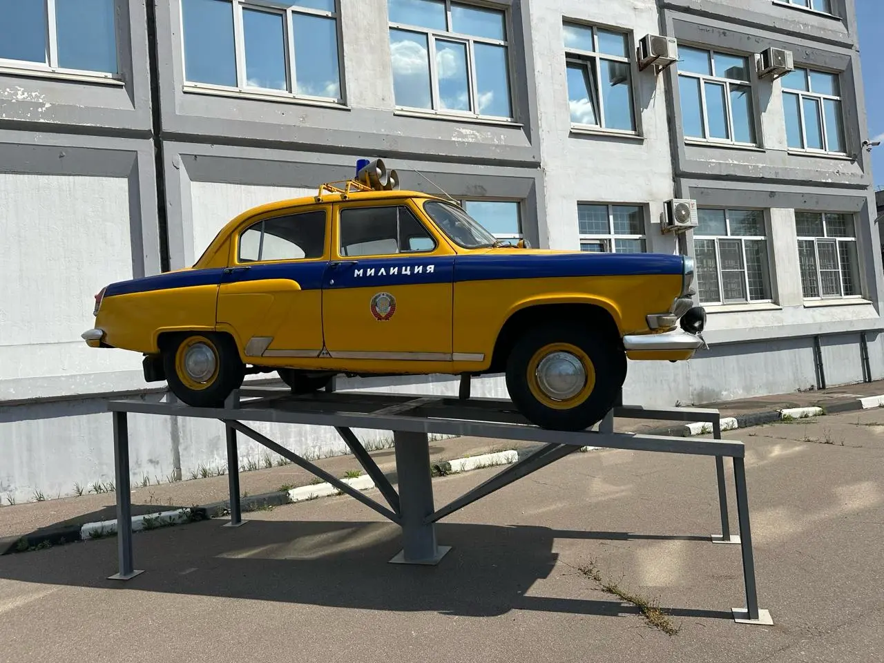Любой цвет, лишь бы черный: Гениальность или самодурство?
Если автомобиль, то почему только черный? А где еще была такая «несправедливость»?
Как я вижу, сейчас у нас эпоха многообразия и ультрасегмент... | Сетка — социальная сеть от hh.ru