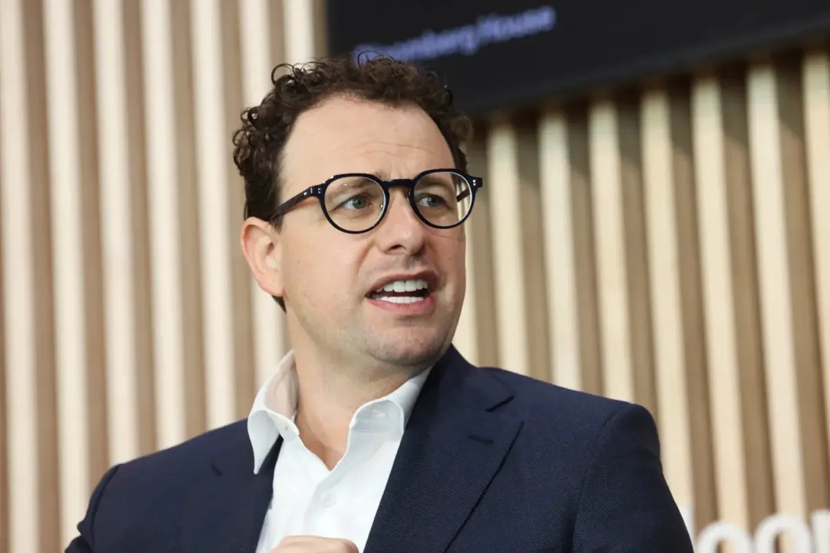 Недовольство пользователей затрагивает Claude AI от Anthropic:
Компания Anthropic сталкивается с значительным недовольством пользователей по поводу работы своего чат-бота Claude AI | Сетка — социальная сеть от hh.ru