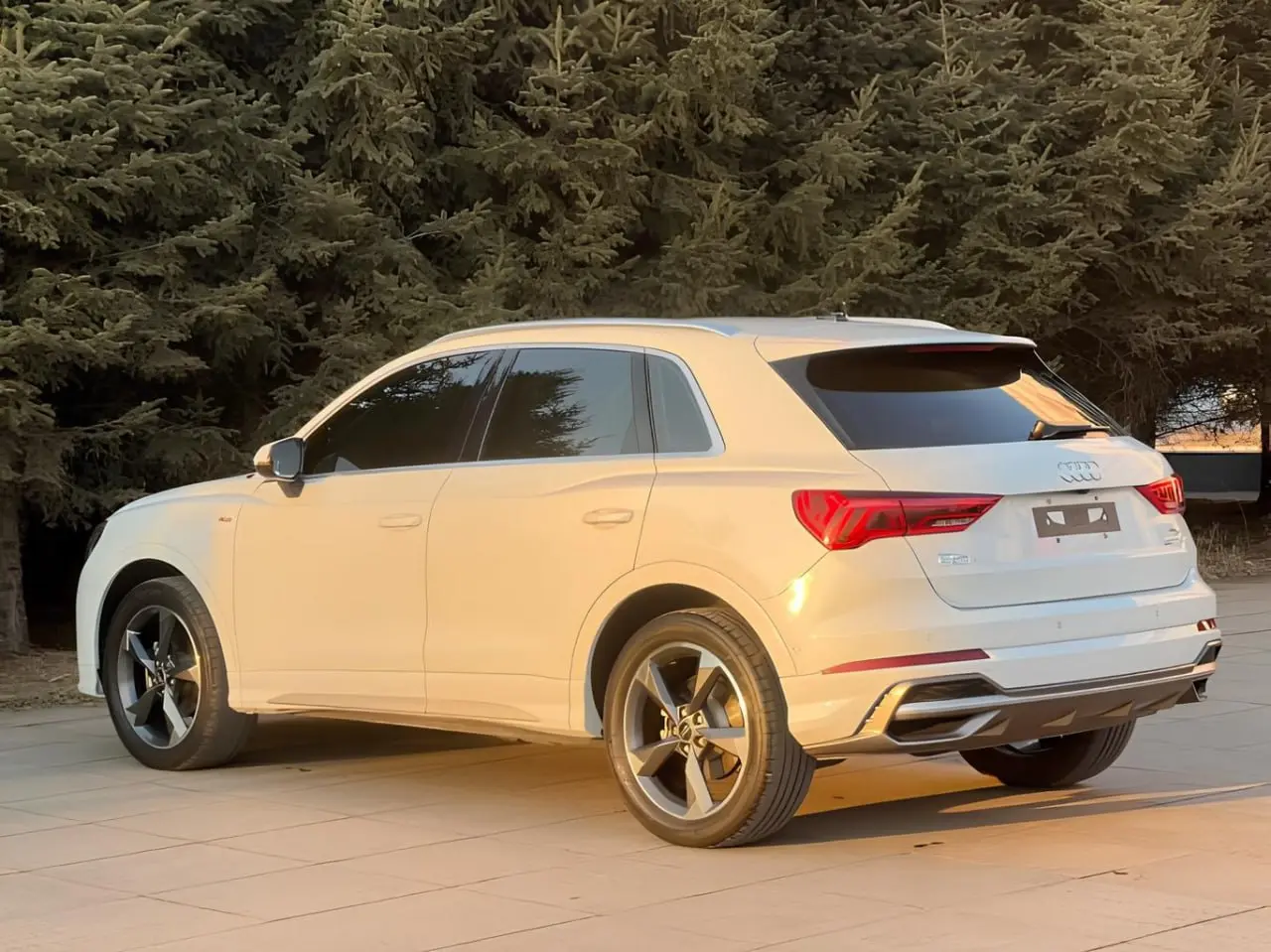 Комфорт, стиль и управляемость от Audi🚘
Современный премиум-кроссовер
✅ Авто из Китая
✅ Предварительно проверен
— родной пробег
— заводской окрас
💡 150 л.с | Сетка — социальная сеть от hh.ru