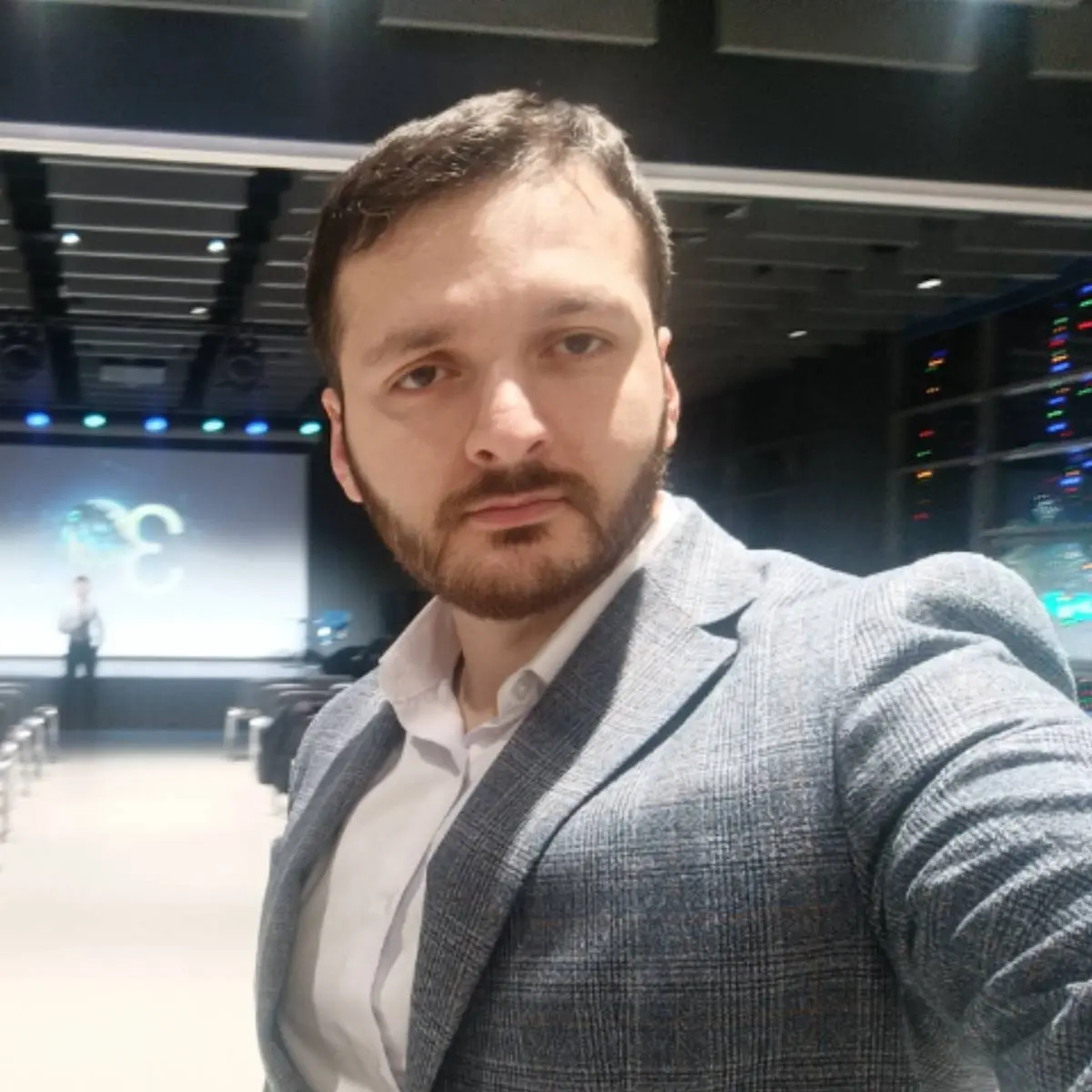 Network member avatar