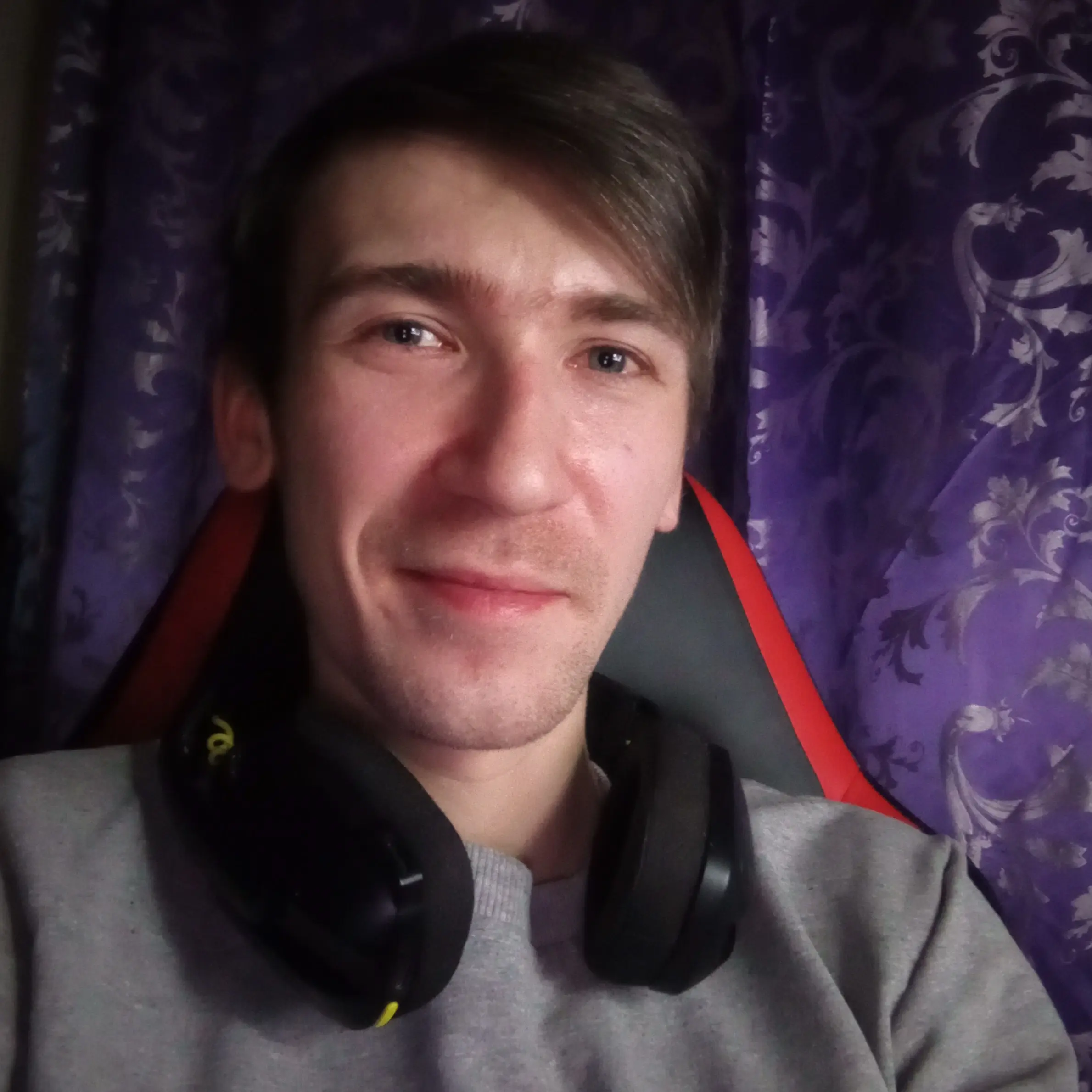 Андрей Хамов