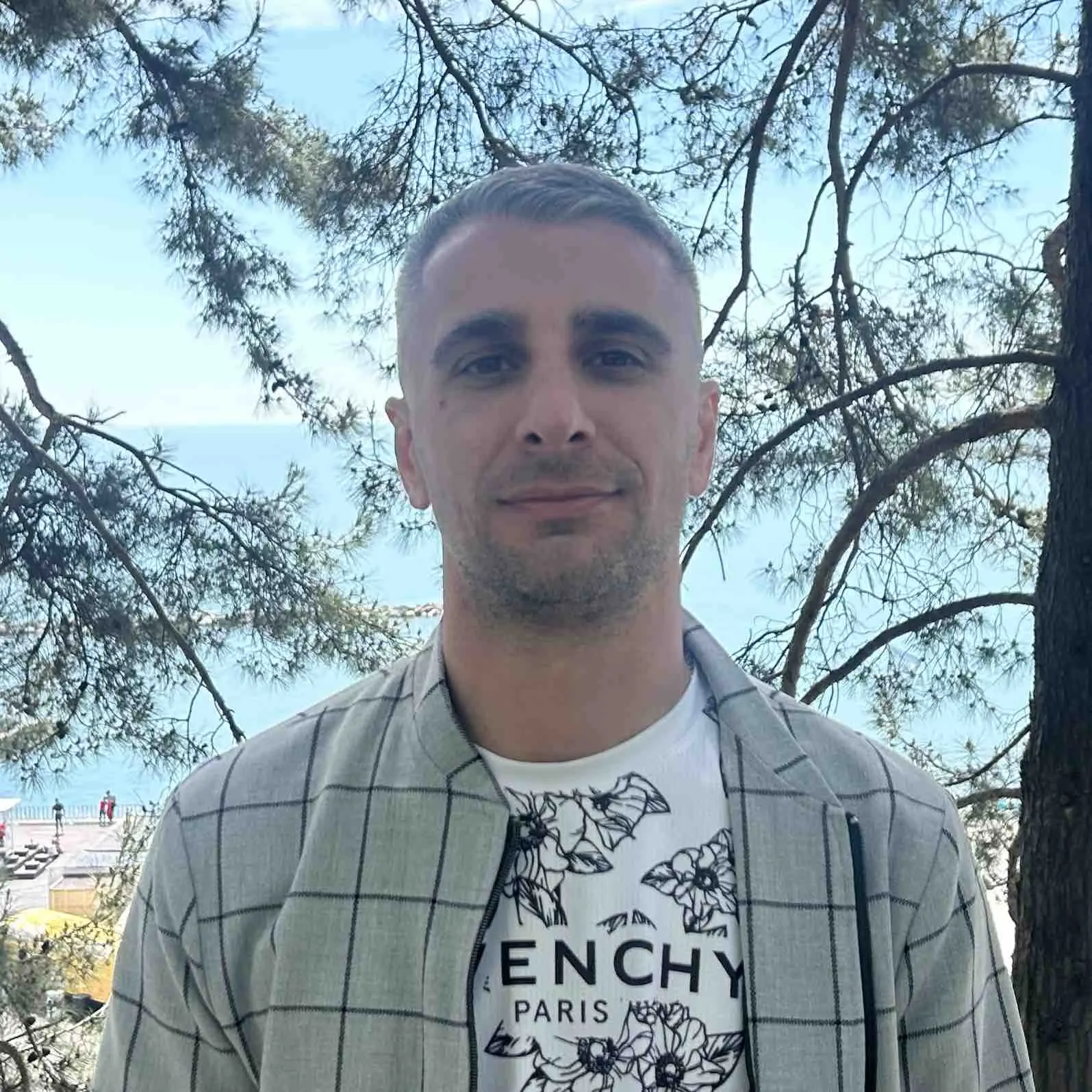Яков Аветиков